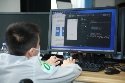 第九屆深圳市殘疾人職業(yè)技能競(jìng)賽 計(jì)算機(jī)技術(shù)開發(fā)領(lǐng)域精英嶄露頭角